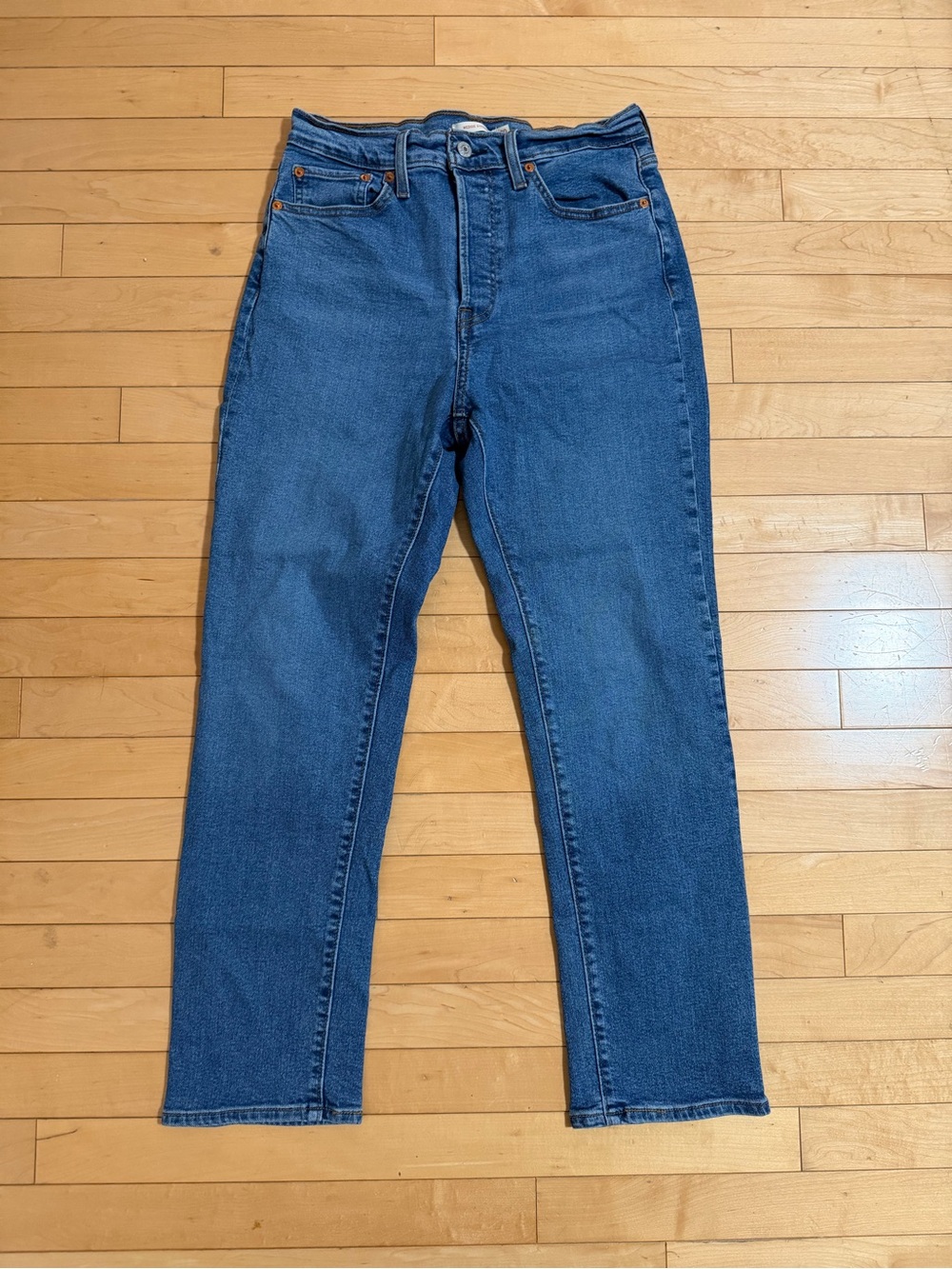 Levi’s Wedgie Straight Jeans Women’s 30 W30 L28 High Rise Button Fly Blue